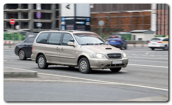 The first generation of Kia Carnival